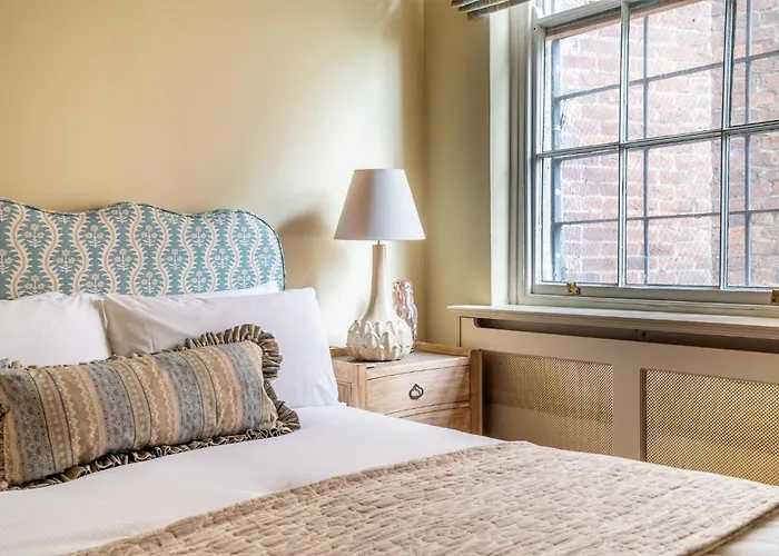 The Shambles - Merchants Rest *