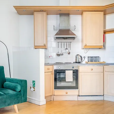 The Shambles - Merchants Rest *